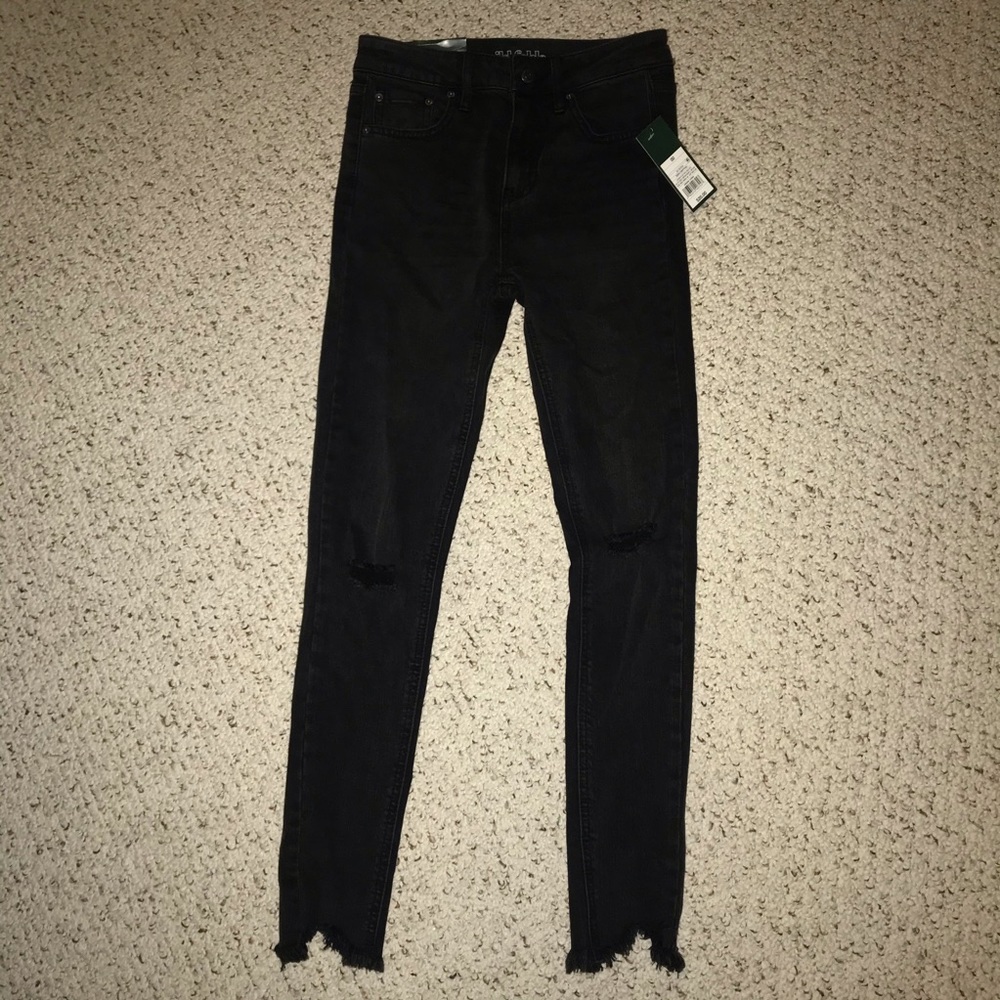 Tapered Bottom Ripped Skinny Jeans